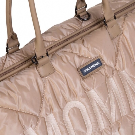 Découvrez la qualité des finitions du sac Mommy Bag Childhome Beige