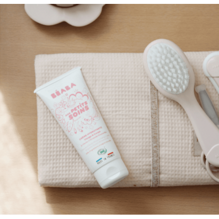 Crème hydratante visage et corps Aux Petits Soins de Béaba : 100% d'origine naturelle