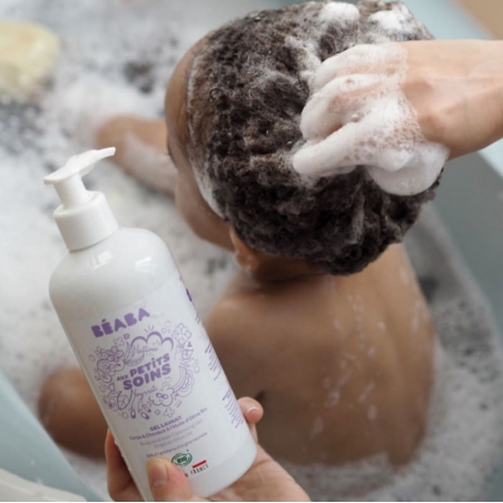 Gel lavant Bio  Béaba : tout doux pour la peau sensible de bébé