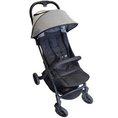 Poussette d'occasion M2 Mast Swiss...