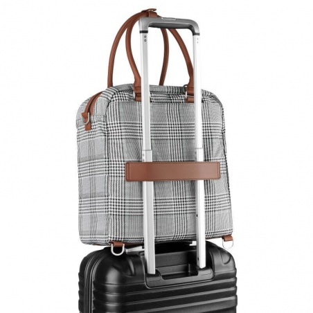 en voyage avec le sac à langer Explore d'ABC Design